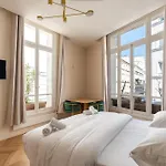 Chic Studio Apartment For 2 Near Bastille